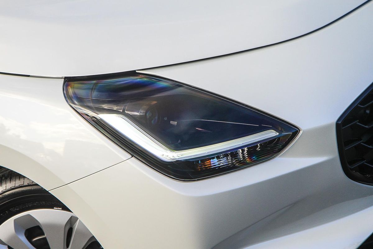 2026 Suzuki Swift Hybrid UZ