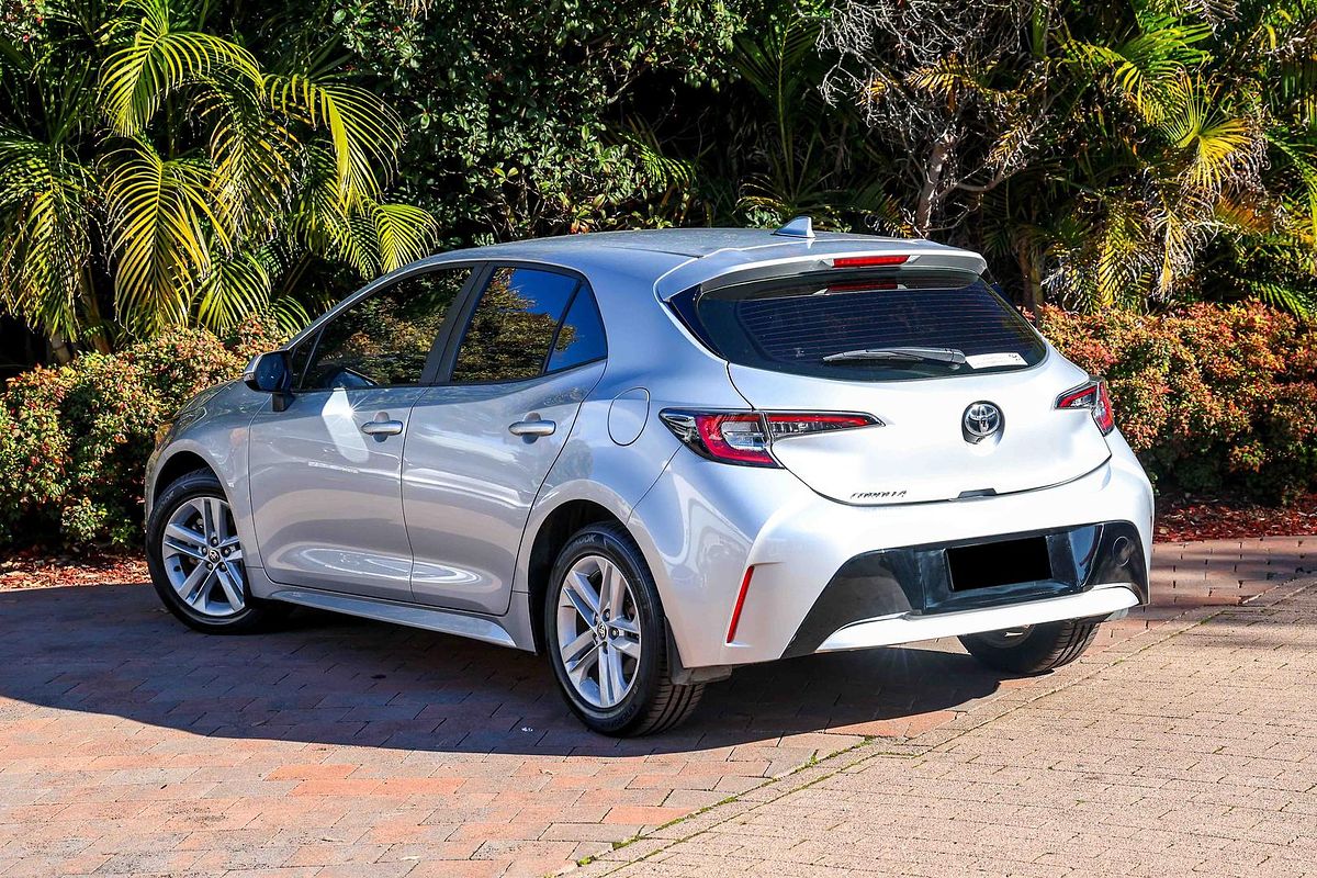 2018 Toyota Corolla Ascent Sport MZEA12R