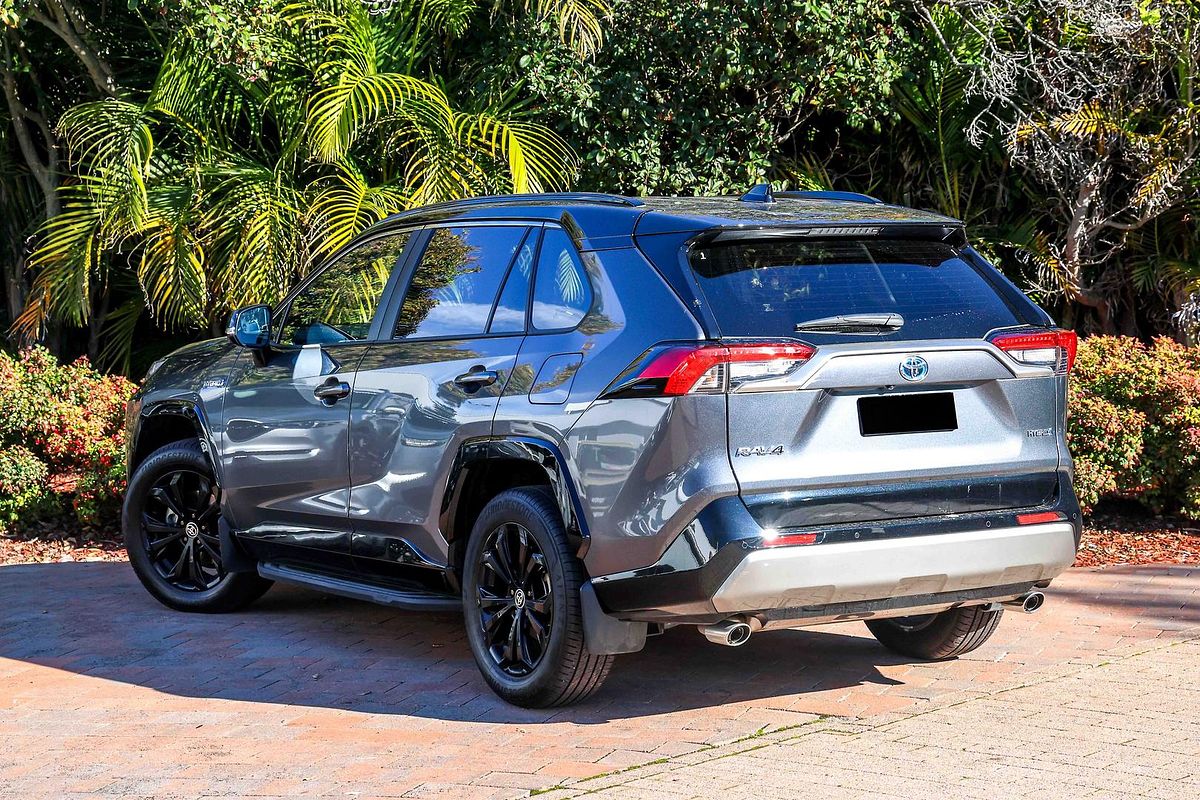 2024 Toyota RAV4 XSE AXAH54R