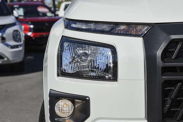 2026 Mitsubishi Triton GLX MV 4X4 thumb-1
