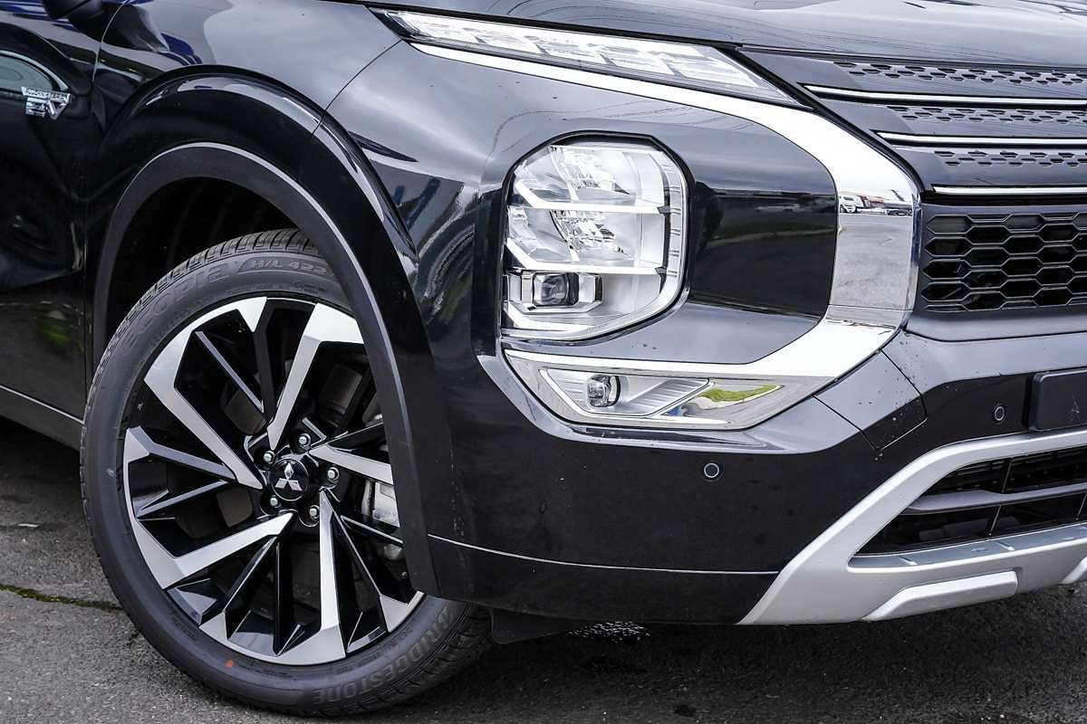 2025 Mitsubishi Outlander PHEV GSR ZM