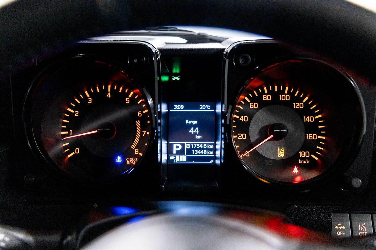 2025 Suzuki Jimny GLX GJ
