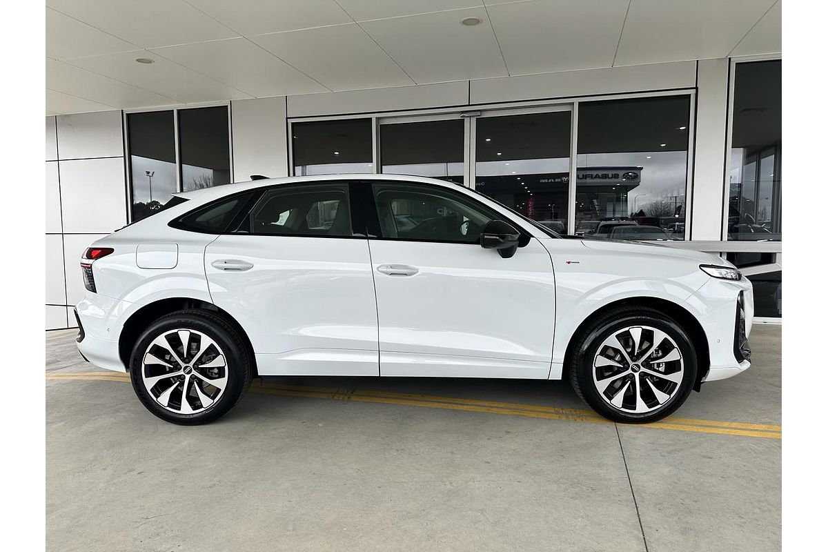 2026 Audi Q3 TFSI 150kW FJ