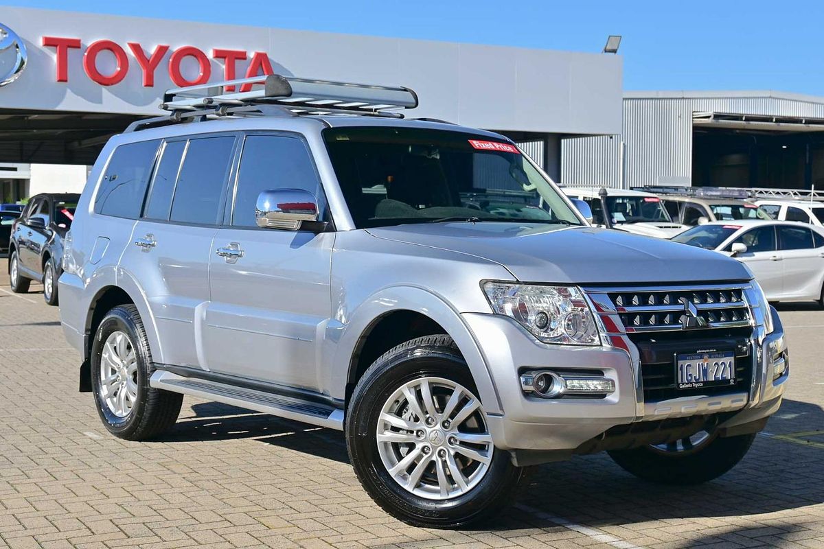 2017 Mitsubishi Pajero GLX NX