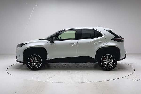 2024 Toyota Yaris Cross GR Sport MXPJ10R thumb-4