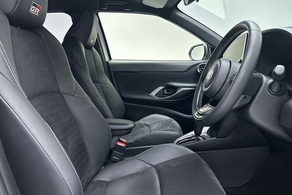 2024 Toyota Yaris Cross GR Sport MXPJ10R thumb-12