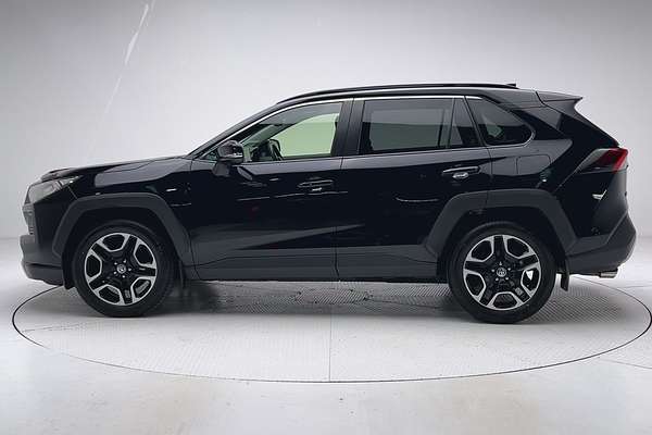 2020 Toyota RAV4 Edge AXAA54R thumb-4