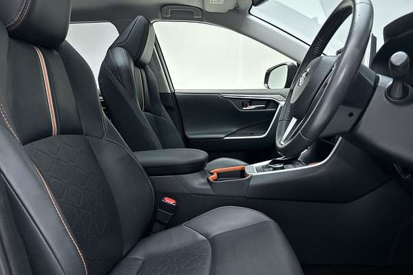 2020 Toyota RAV4 Edge AXAA54R thumb-12