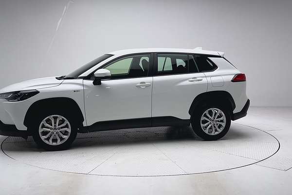 2024 Toyota Corolla Cross GX MXGH10R thumb-3