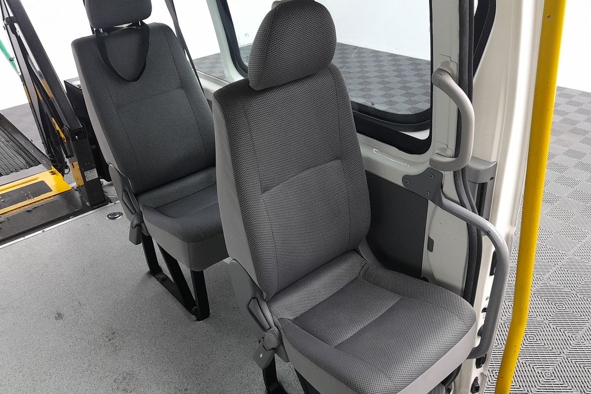 2009 Toyota Hiace Commuter KDH223R ELWB High Roof