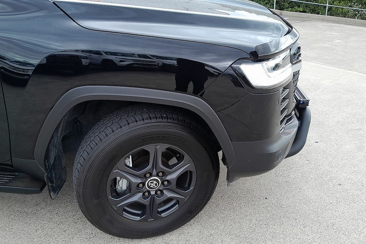 2025 Toyota Landcruiser GR Sport FJA300R