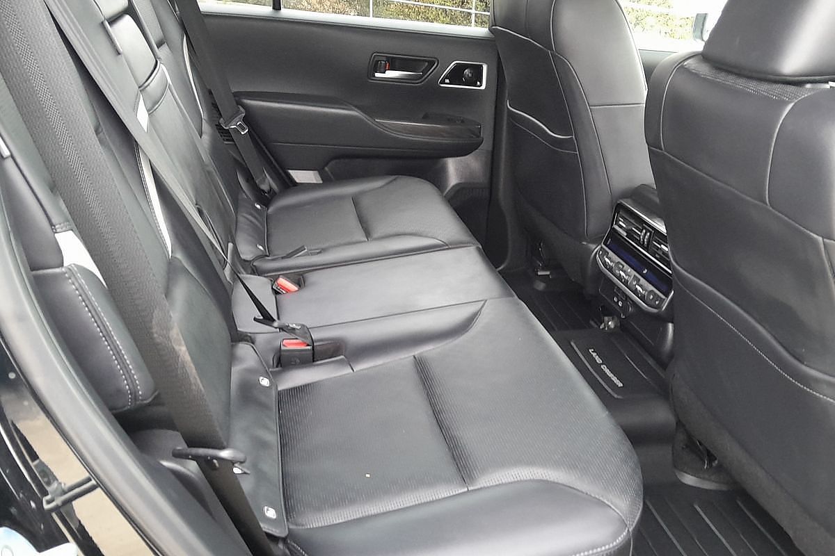 2025 Toyota Landcruiser GR Sport FJA300R