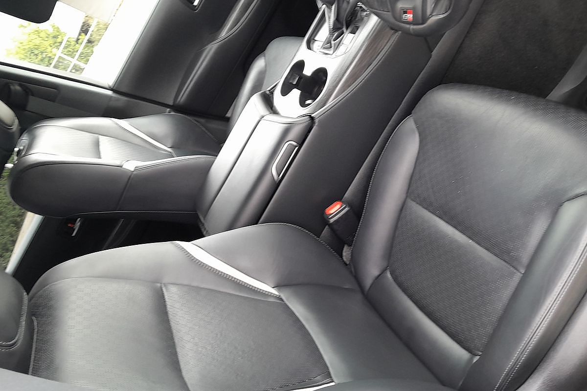 2025 Toyota Landcruiser GR Sport FJA300R