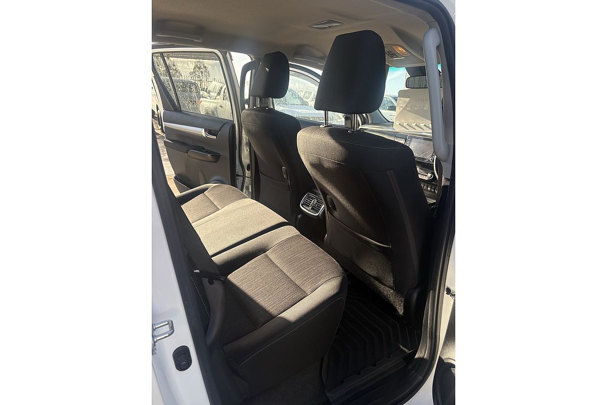2021 Toyota Hilux SR5 GUN126R 4X4