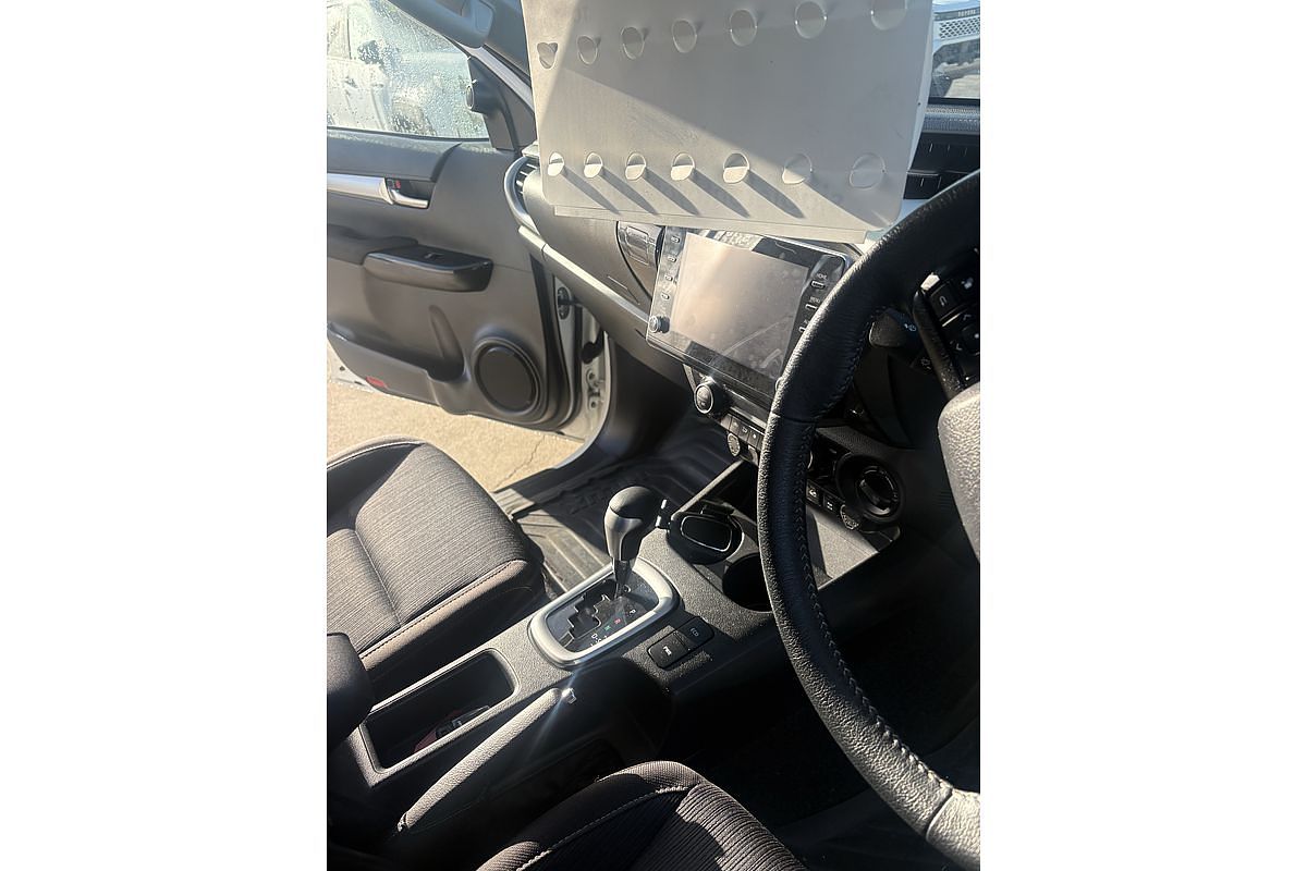 2021 Toyota Hilux SR5 GUN126R 4X4
