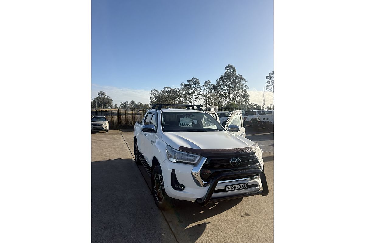 2021 Toyota Hilux SR5 GUN126R 4X4
