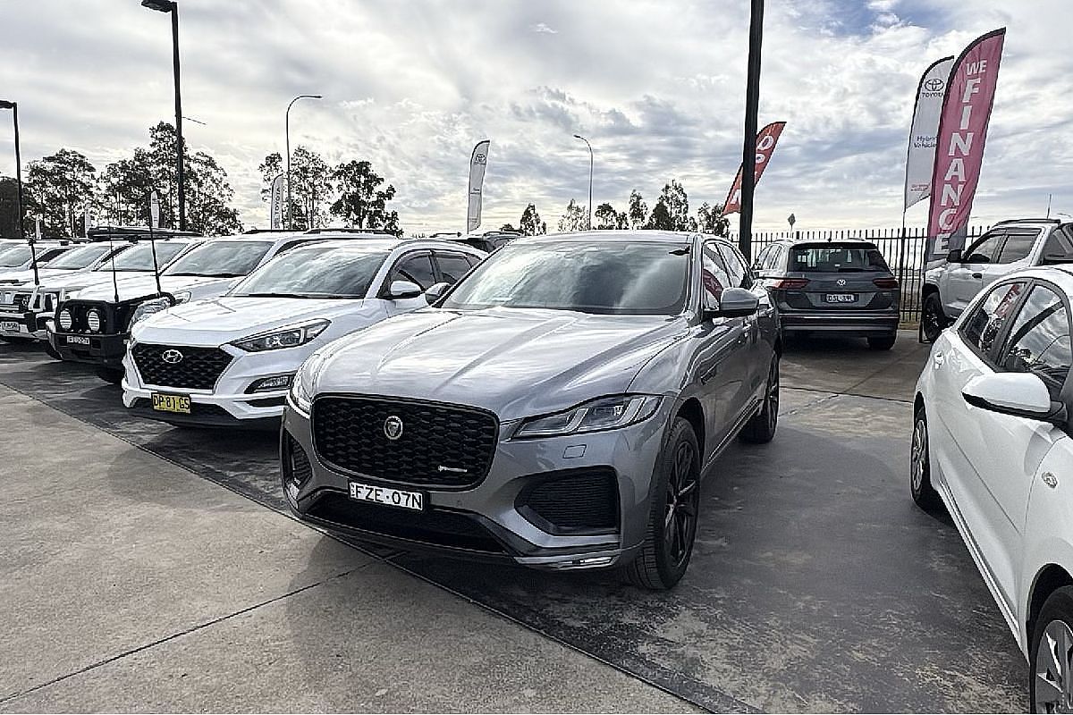 2023 Jaguar F-PACE P250 R-Dynamic SE X761