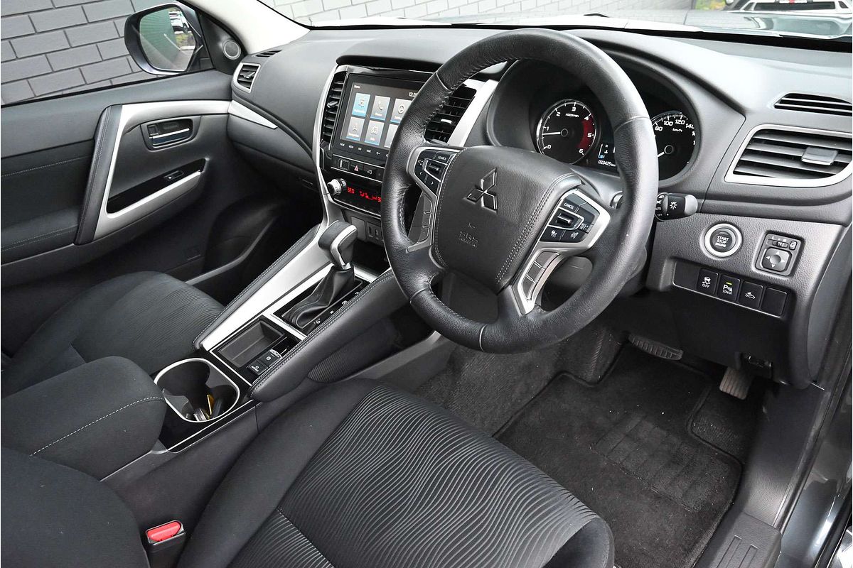 2023 Mitsubishi Pajero Sport GLS QF