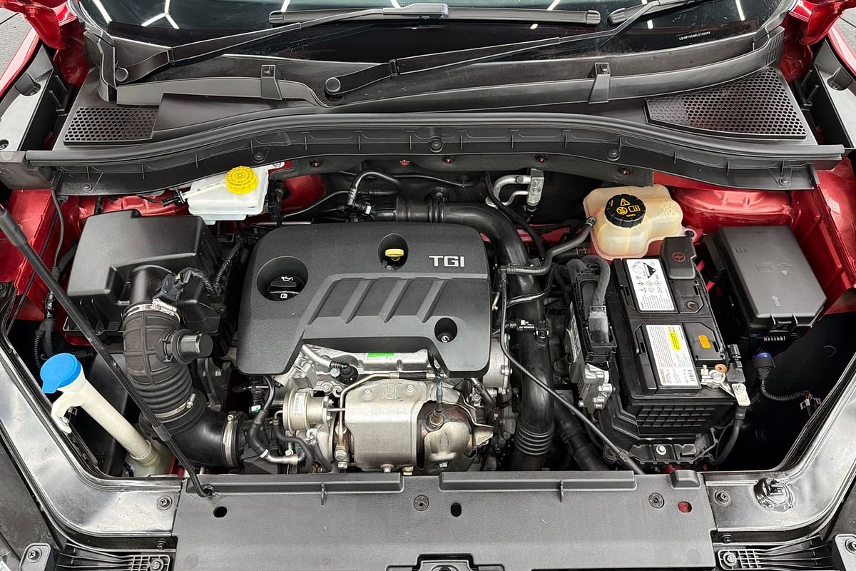 2020 MG ZS Essence AZS1