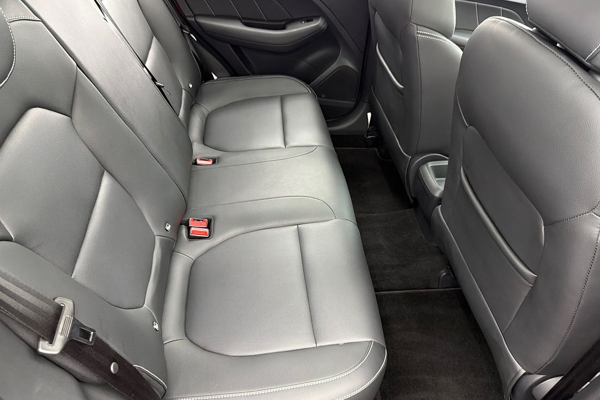 2020 MG ZS Essence AZS1