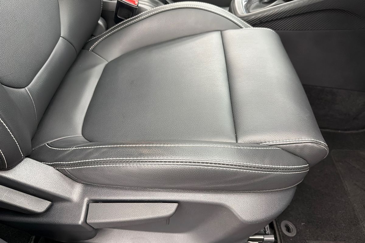 2020 MG ZS Essence AZS1