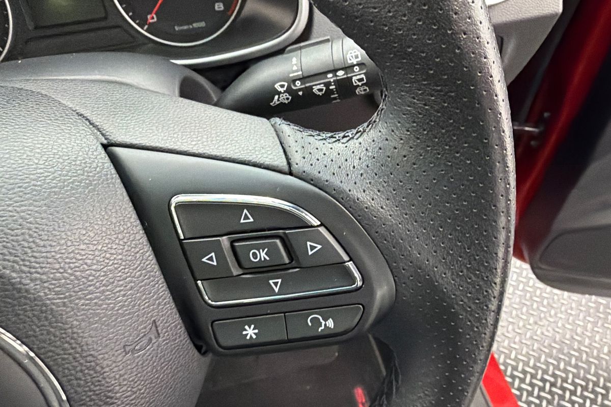 2020 MG ZS Essence AZS1