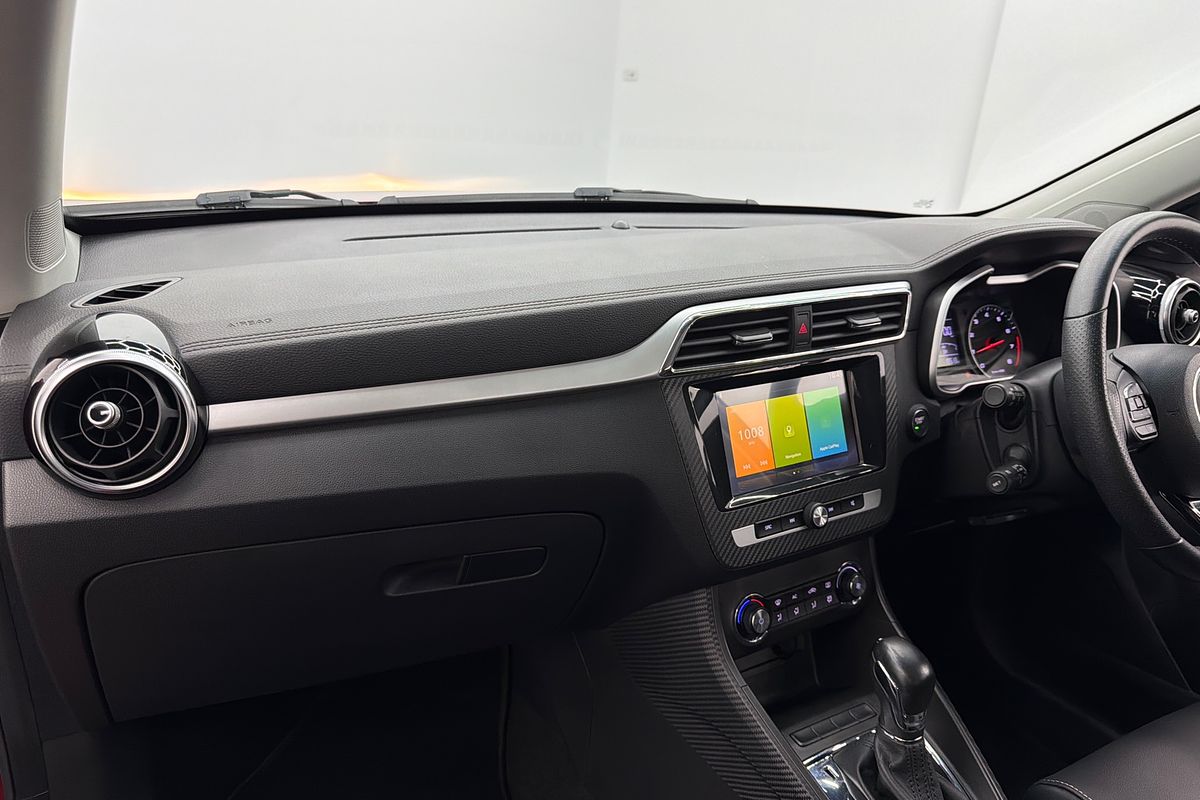 2020 MG ZS Essence AZS1