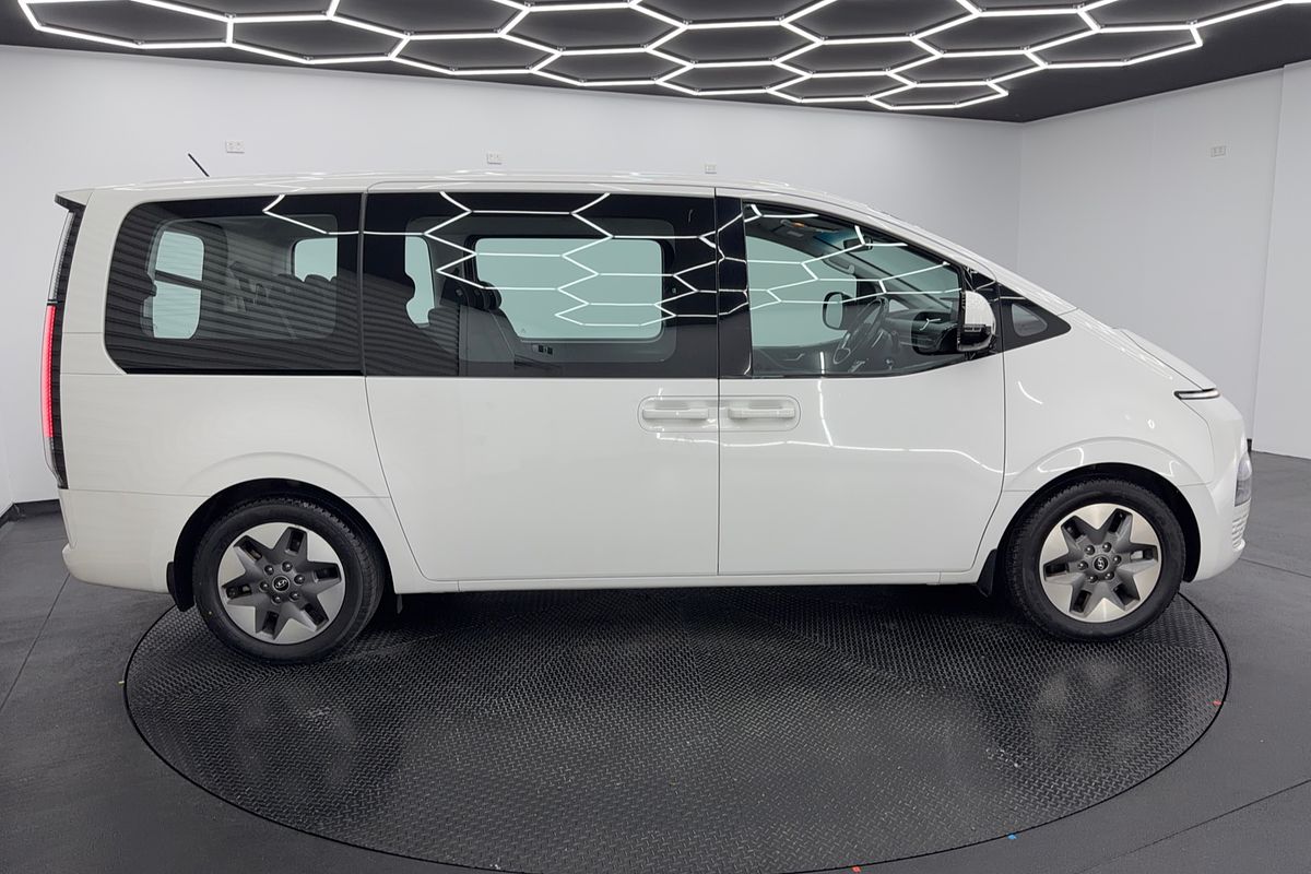 2022 Hyundai STARIA US4.V2