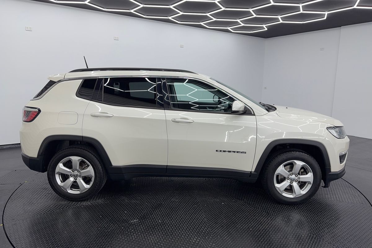 2017 Jeep Compass Longitude M6