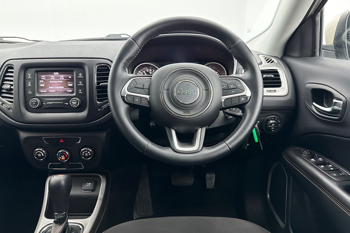 2017 Jeep Compass Longitude M6