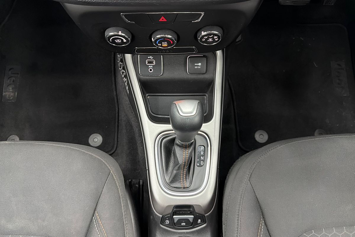 2017 Jeep Compass Longitude M6