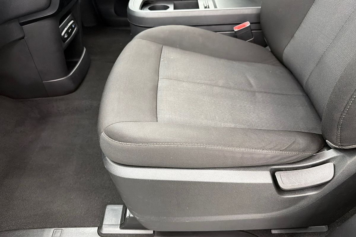 2022 Hyundai STARIA US4.V2