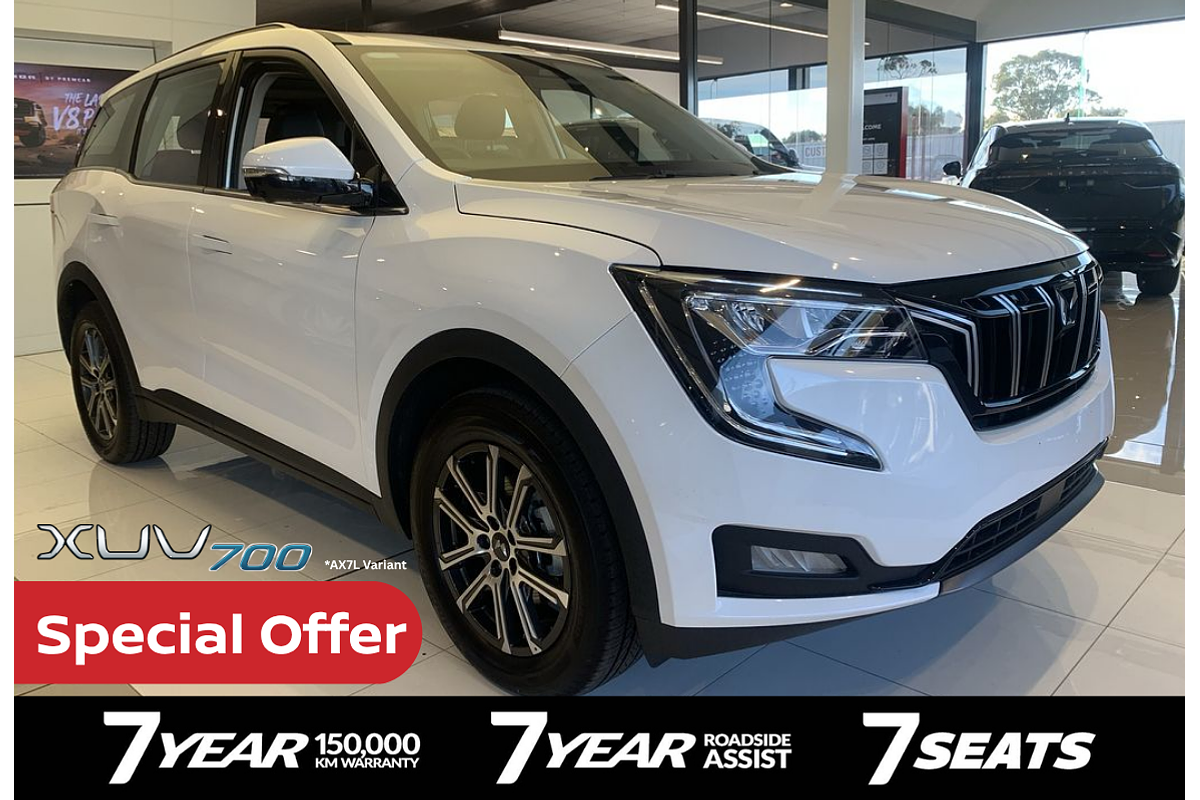 2025 Mahindra XUV700 AX7L