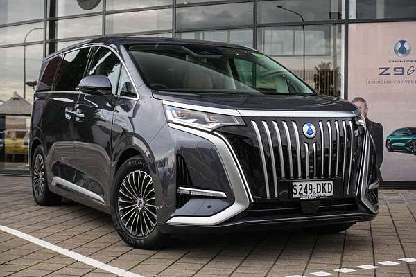 2025 DENZA D9 EV AWD