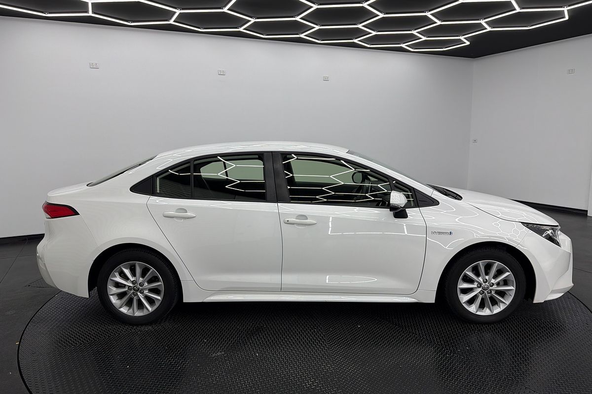 2022 Toyota Corolla Ascent Sport Hybrid ZWE211R