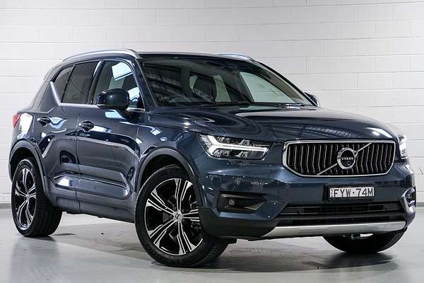 2022 Volvo XC40 T4 Inscription