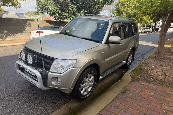 2010 Mitsubishi Pajero Activ NT