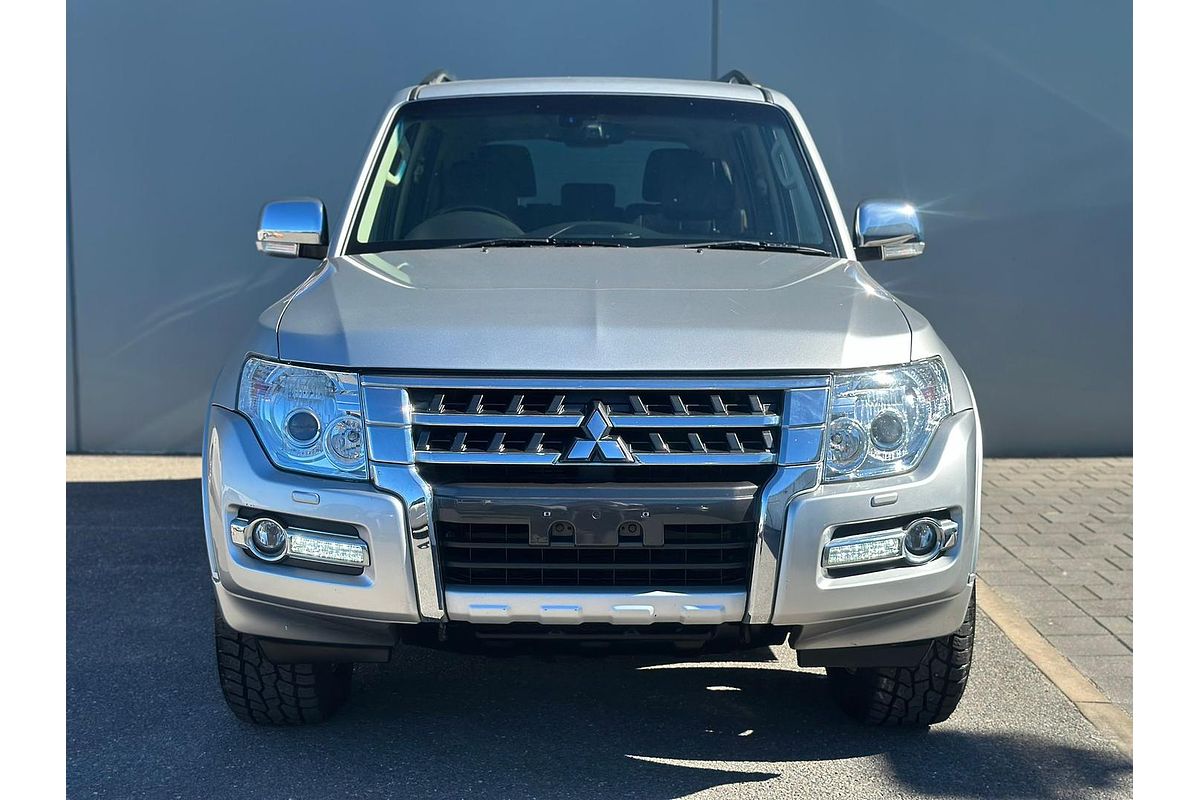 2018 Mitsubishi Pajero Exceed NX