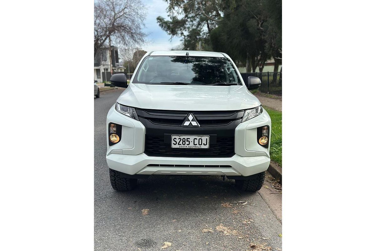 2022 Mitsubishi Triton GLX-R MR Rear Wheel Drive
