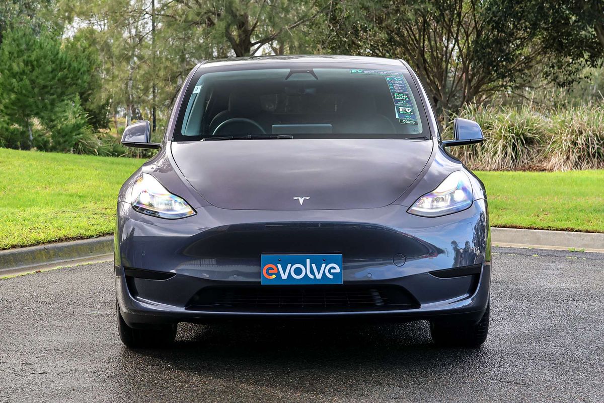 2022 Tesla Model Y Rear-Wheel Drive
