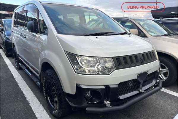 2008 Mitsubishi Delica Chamonix 4WD D:5 CV5W