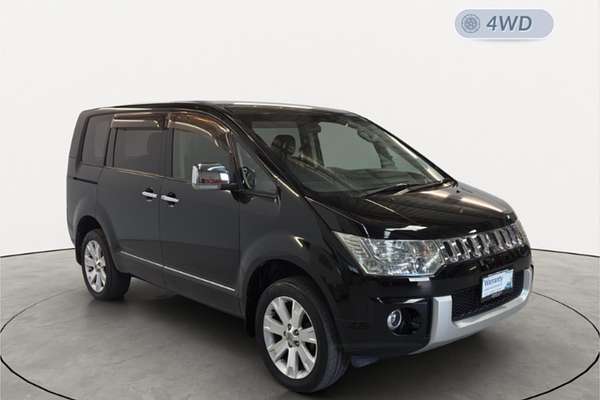 2012 Mitsubishi Delica Chamonix 4WD D:5 CV5W