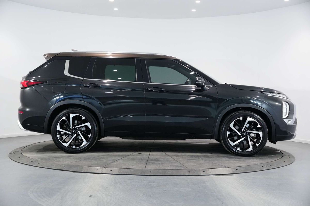2021 Mitsubishi Outlander Exceed Tourer ZM