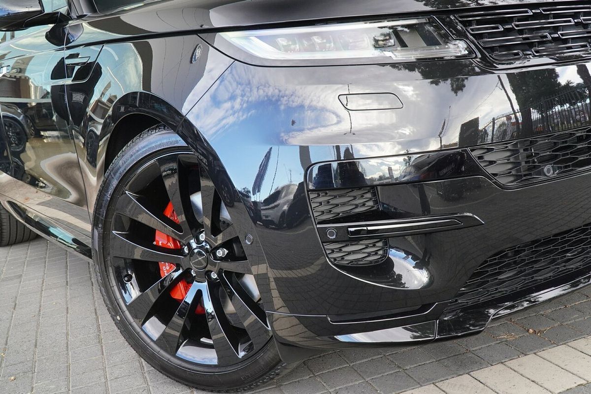 2026 Land Rover Range Rover Sport D250 Dynamic SE L461