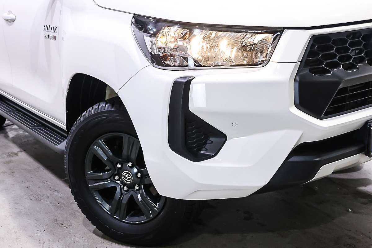 2025 Toyota Hilux SR GUN126R 4X4