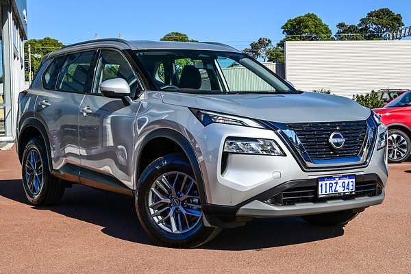 2025 Nissan X-TRAIL ST T33