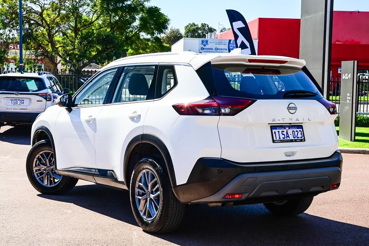 2025 Nissan X-TRAIL ST T33