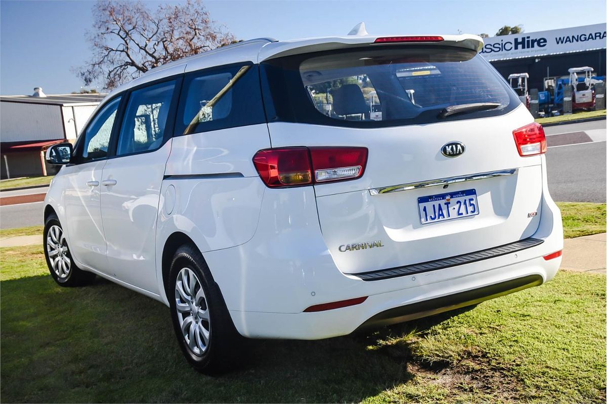 2015 Kia Carnival S YP