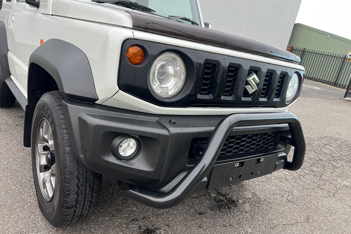 2023 Suzuki Jimny GLX GJ