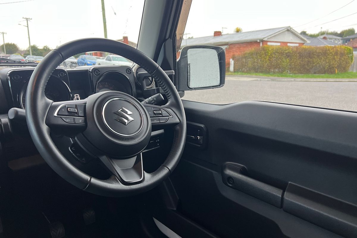 2023 Suzuki Jimny GLX GJ